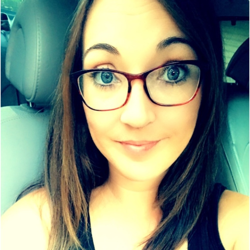 Meet your Posher, Crystal